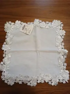 【新品未使用】　近沢レース　レース装飾ハンカチ 約25×25 cm 日本製