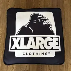 XLARGE クッション ブラック