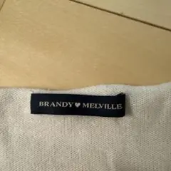 BRANDY MELVILLE ホワイト クロップドセーター
