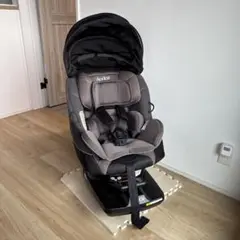 アップリカ　クルリラ　プレミアム　ISOFIX