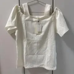 オフショルダー パフスリーブ ホワイトシャツ