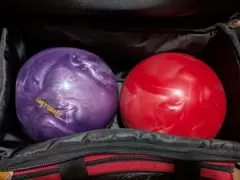 ボウリングボールセット 紫 赤 白 青