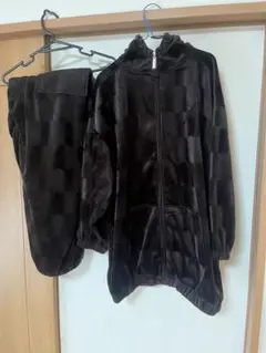 STARDOM　GG柄　ベロアセットアップ　2XL B系　HIPHOP　希少 STARDOM GG柄 ベロアセットアップ 2XL B系 HIPHOP 希少 - メルカリ