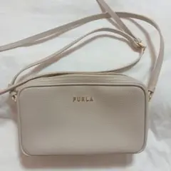 FURLA アイボリーショルダーバッグ