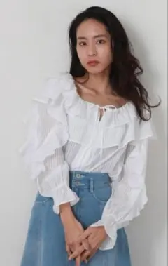 秋先取り! cheek フリルデザインオフショルダー