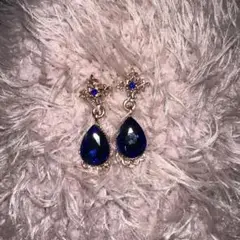 ロイヤルブルー ビジュー ピアス✨アンティーク調 ゴールド×ブルー