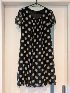 【美品】グレイマジック　ポルカドット 半袖 膝丈ワンピース　M