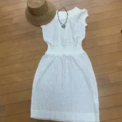 ＭAＮＩ　ＰＵＬＩＴＥ 膝丈ノースリーブワンピース新品 値下げしました