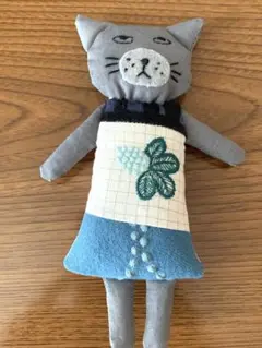 ハンドメイドミナペルホネン ぬいぐるみ猫さん