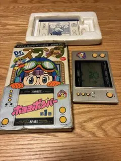 Dr.スランプ アラレちゃん 携帯型ゲーム機