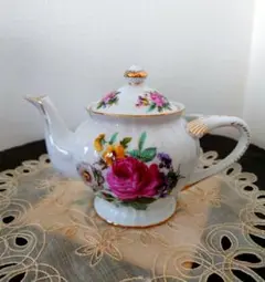 【ROYALARDEN】ロイヤルアーデン 薔薇柄ティーポット 陶磁器 英国製