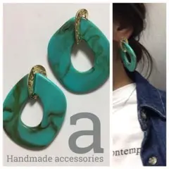 Item thumbnail for item 32d7a0c1-3849-4d60-bc80-6fdf9fc0dfee