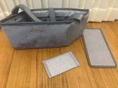 グレーのメイク道具収納バッグ　メイクボックス