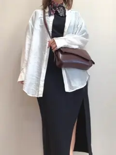 ブラウンレザーショルダーバッグ