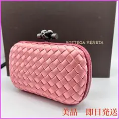 ボッテガヴェネタ イントレチャート パイソン ノット クラッチバッグ
