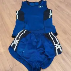 ミズノ 陸上 青いタンクトップとショートパンツのセット
