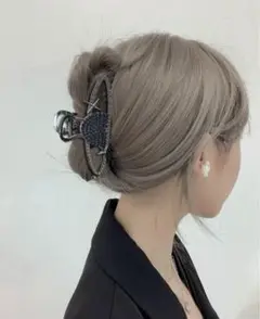 新品　土星モチーフ　ヘアクリップ　ヘアアクセサリー　ヘアバンス　バナナクリップ