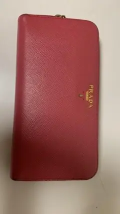 プラダ 長財布
