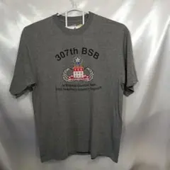 米国ユーズド★アメリカ陸軍第１旅団戦闘団パラシュート部隊TシャツグレーXLサイズ