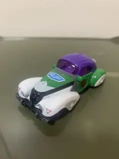 トミカ　ディズニーモータース　バズ・ライトイヤー
