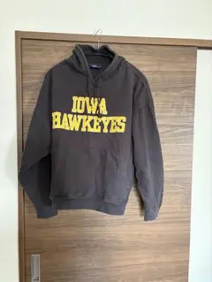 Iowa Hawkeyes パーカー