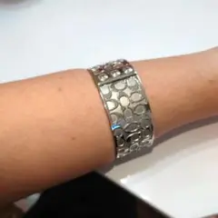 コーチ・バングル・シグネチャー・シルバー