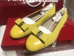 【新品】フェラガモ フラットパンプス