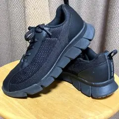 アシックス　ラクウォーク　スニーカー　ライザップコラボ 23.5cm
