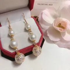 Item thumbnail for item 42ab0eb8-3d01-4cb8-b3bd-9553ba7b9ab3
