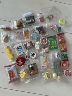 32こ　まとめ売り　カプセルトイセット