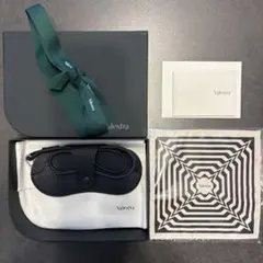 美品 希少 Valextra ヴァレクストラ 可愛い　ゼブラ型チャーム 箱付 美品 希少 Valextra ヴァレクストラ 可愛い ゼブラ型チャーム 箱付