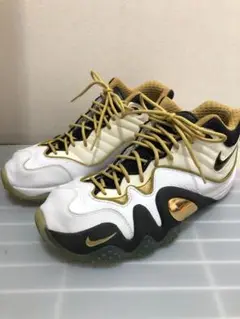 516092 NIKE ZOOM UPTEMPO V PREMIUM スニーカー