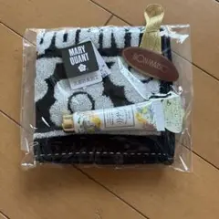マリークワント　タオル&ハンドクリーム
