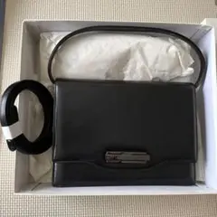 GIVENCHY フォーマルブラックレザーショルダーバッグ