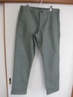 ユニクロ　UNIQLO 　スリムフィットチノ　ウェスト82㎝