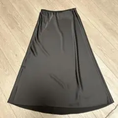 UNIQLO ブラック フレアスカート S