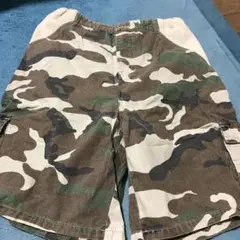 迷彩半ズボン　M〜L