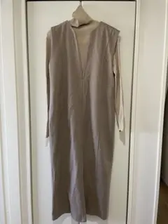 ワンピースセット　タートルネック　ジャンパースカート