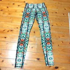Item thumbnail for item 348a7a0c-6aff-4ee1-8e24-9889e2713412