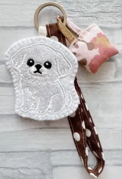 ハンドメイド　刺繍　ペキニーズ　ストラップ　ミニバッグキーホルダー付き　犬