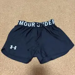 アンダーアーマー　キッズ　ハーフパンツ