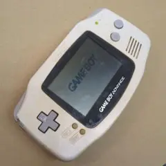 ゲームボーイアドバンス本体 ホワイト