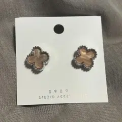 Van Cleef & Arpels風 デザインピアス