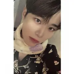 Item thumbnail for item 24856f55-bdfe-4d52-abfd-ca3a64d8f314