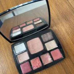 シャネル トラベルメイクアップパレット