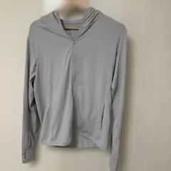 UNIQLO エアリズム　UVカットパーカー
