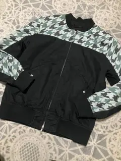 Item thumbnail for item 62ec00b9-ef00-4721-9e4a-74b6d0d9b62b