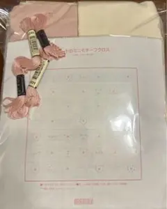 ハートのミニモチーフクロス応用リバティの タピストリー