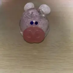 ガラス製豚の置物