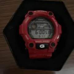 Gショック赤